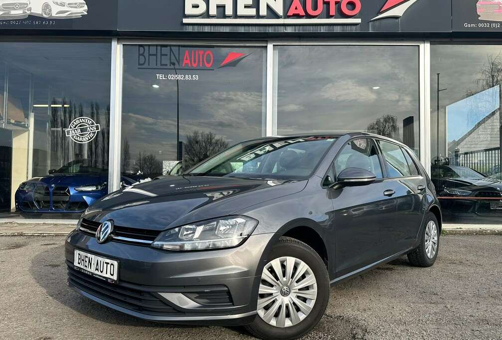 Volkswagen Golf 1.6 CR TDi BMT DSG/NAVI/CAMARA/LED/NIGHT
