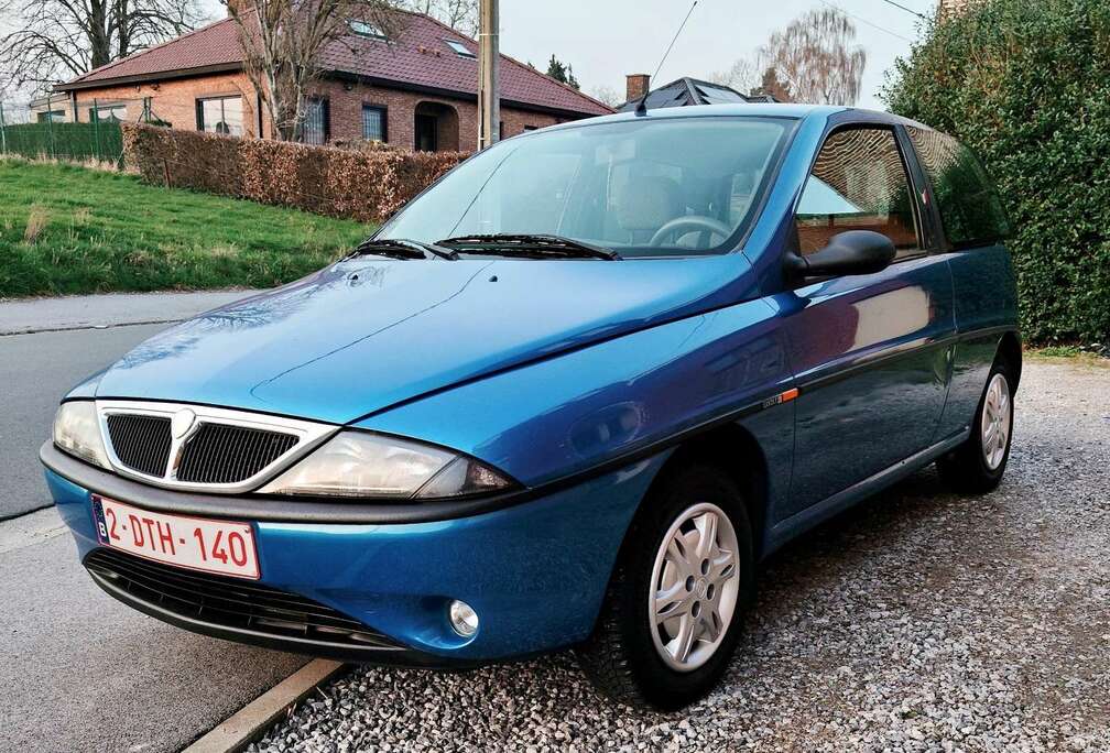 Lancia 1.2i LS Prête à immatriculé