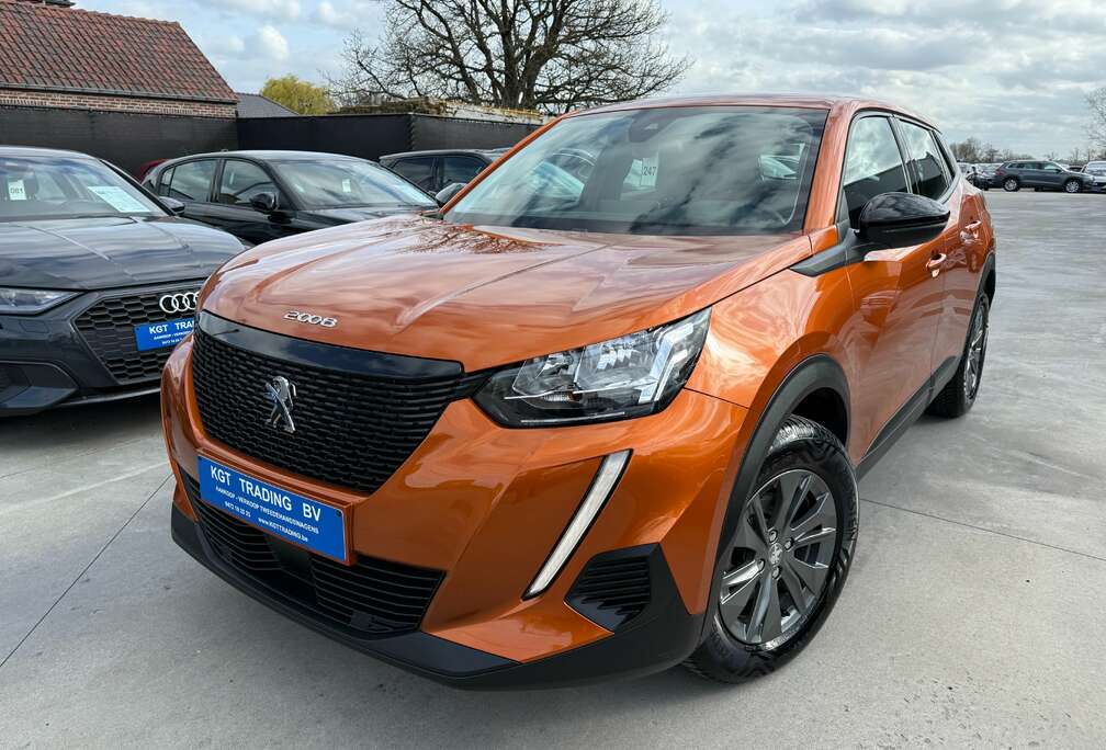 Peugeot 1.2i 101PK NAVIGATIE CARPLAY PDC BLUETOOTH LED A/C