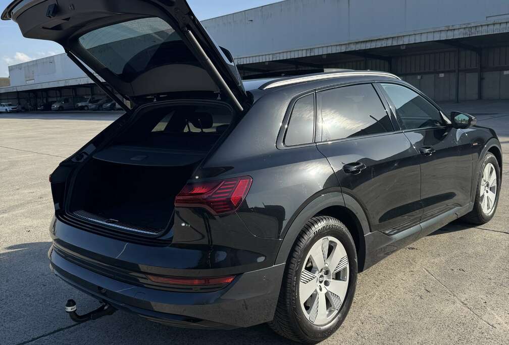 Audi 71 kWh 50 Sportrback Quattro S line