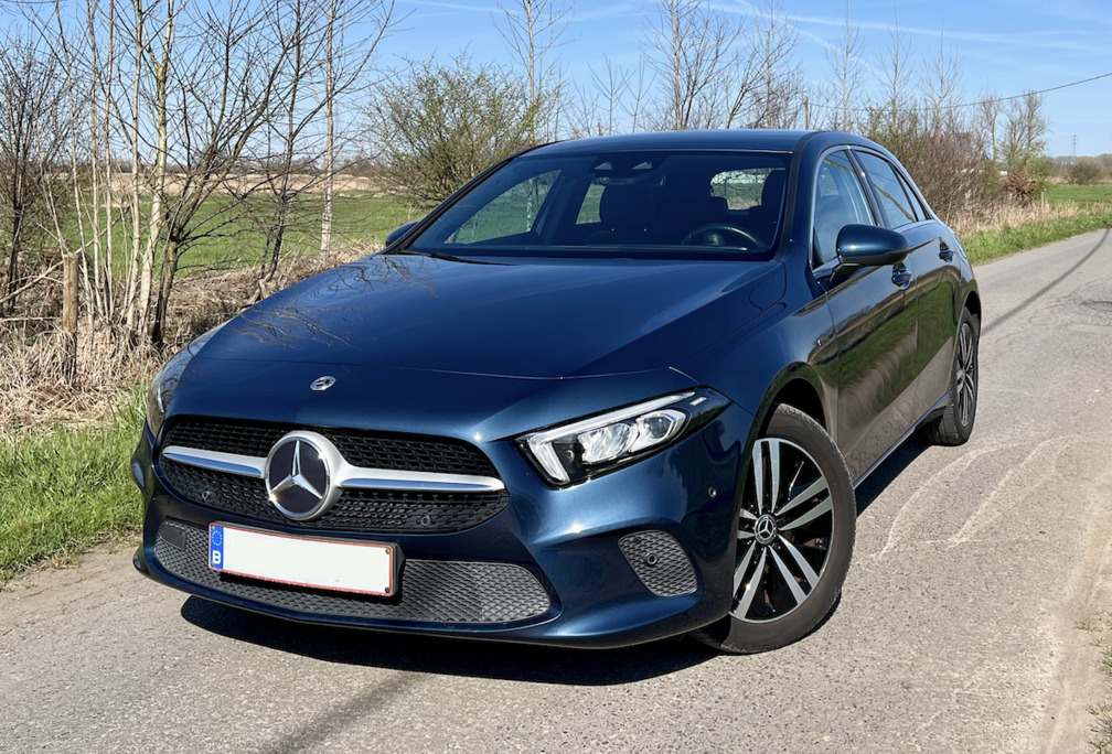 Mercedes-Benz A250e - Luxury business edition - 218pk