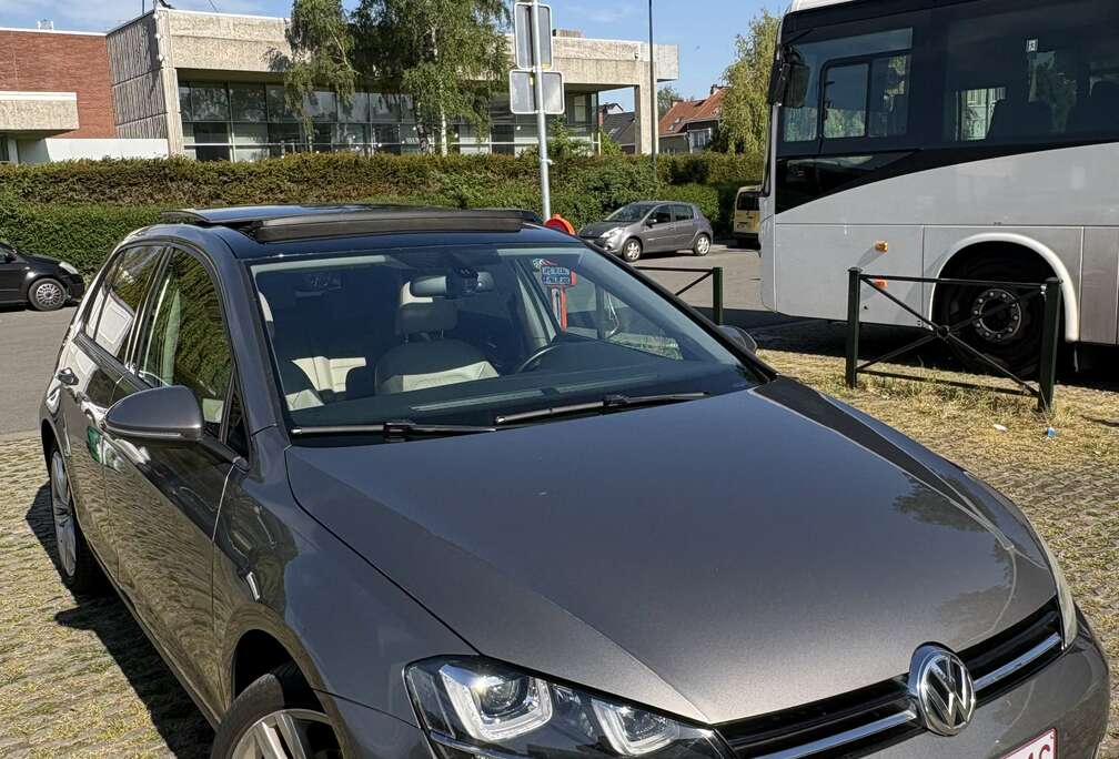 Volkswagen 1.2i/ Automatique / Toit Ouvrant / Camera / Cuir