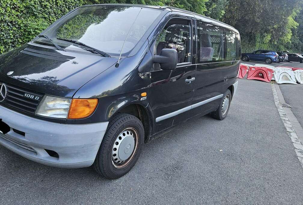 Mercedes-Benz 2.3 D