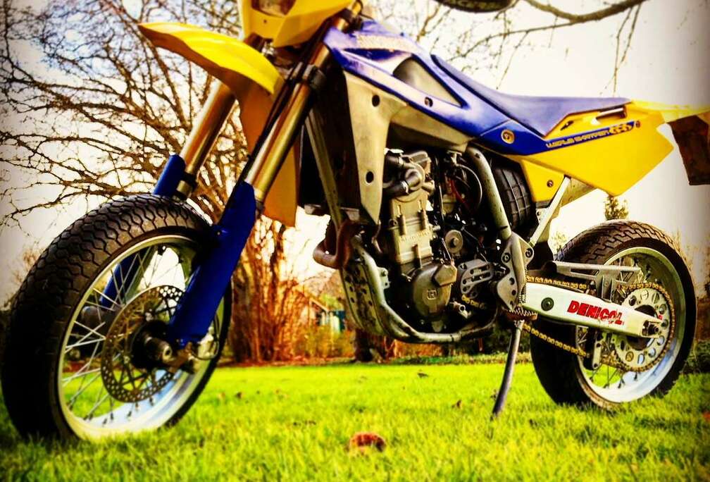 Enduro Met Supermotard Wielen + 2cm Verlaagde Vere