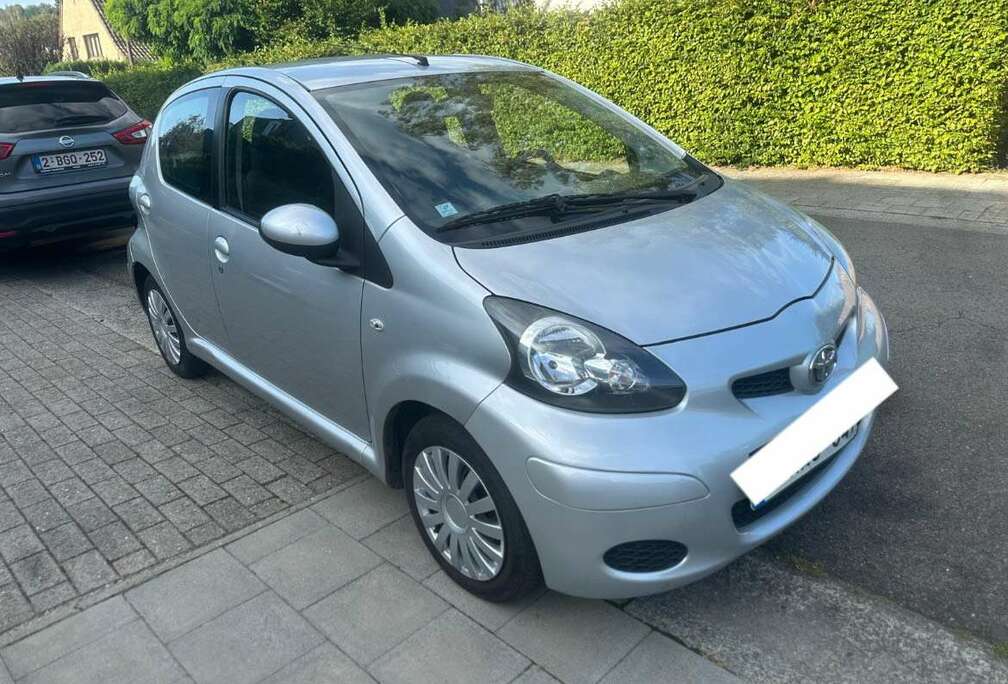 Toyota 1.0i VVT-i