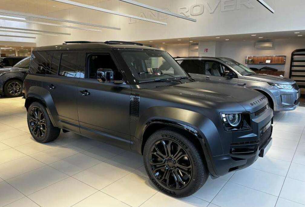 Land Rover OCTA BLACK P635