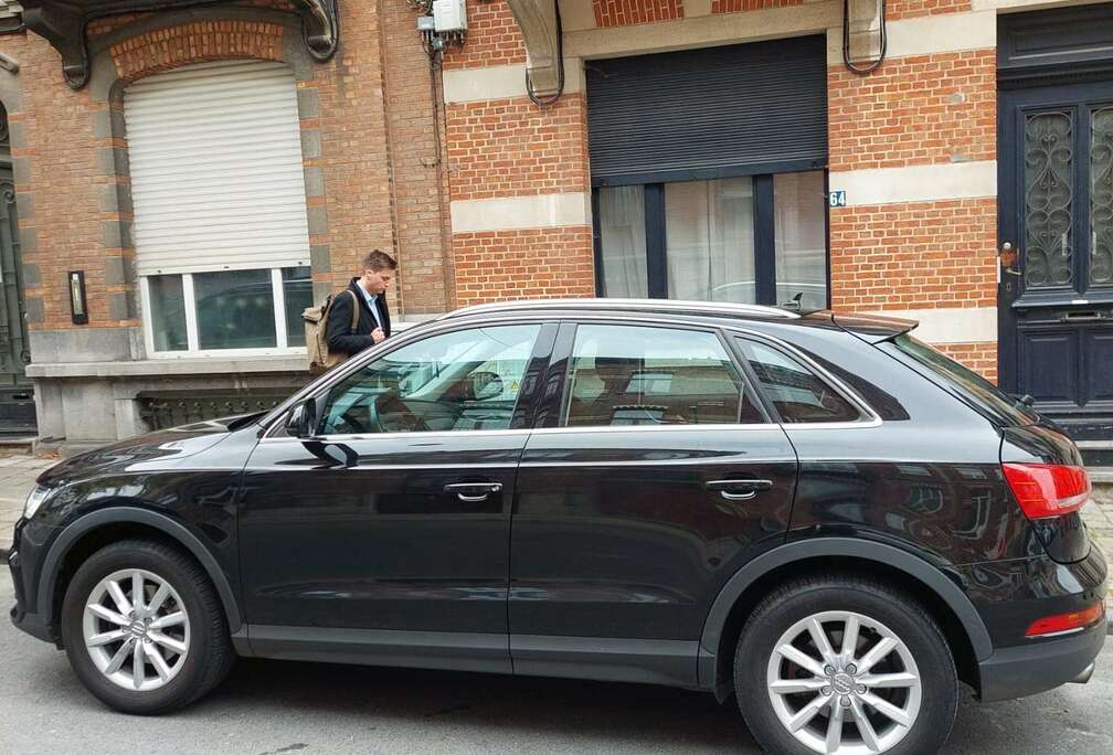 Audi Audi Q3 1.4 TFSI 150ch 6B Noir Cuir Panoramique