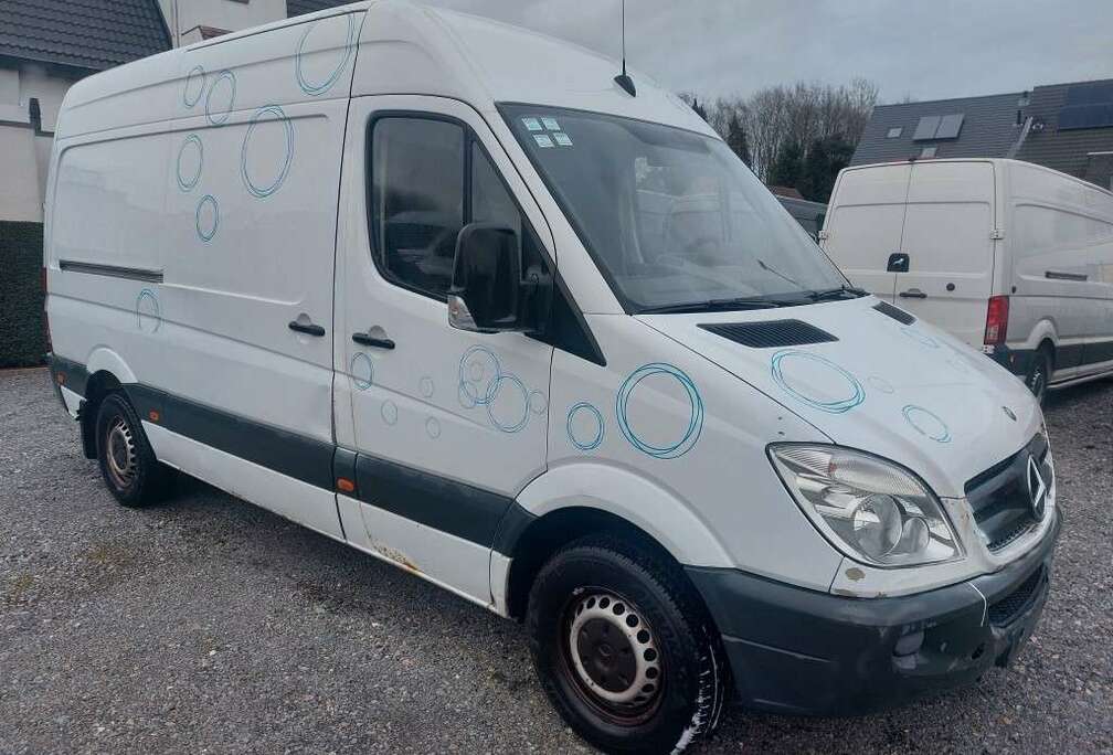 Mercedes-Benz 313 2.1 CDI A2H2  (export -handelaar)