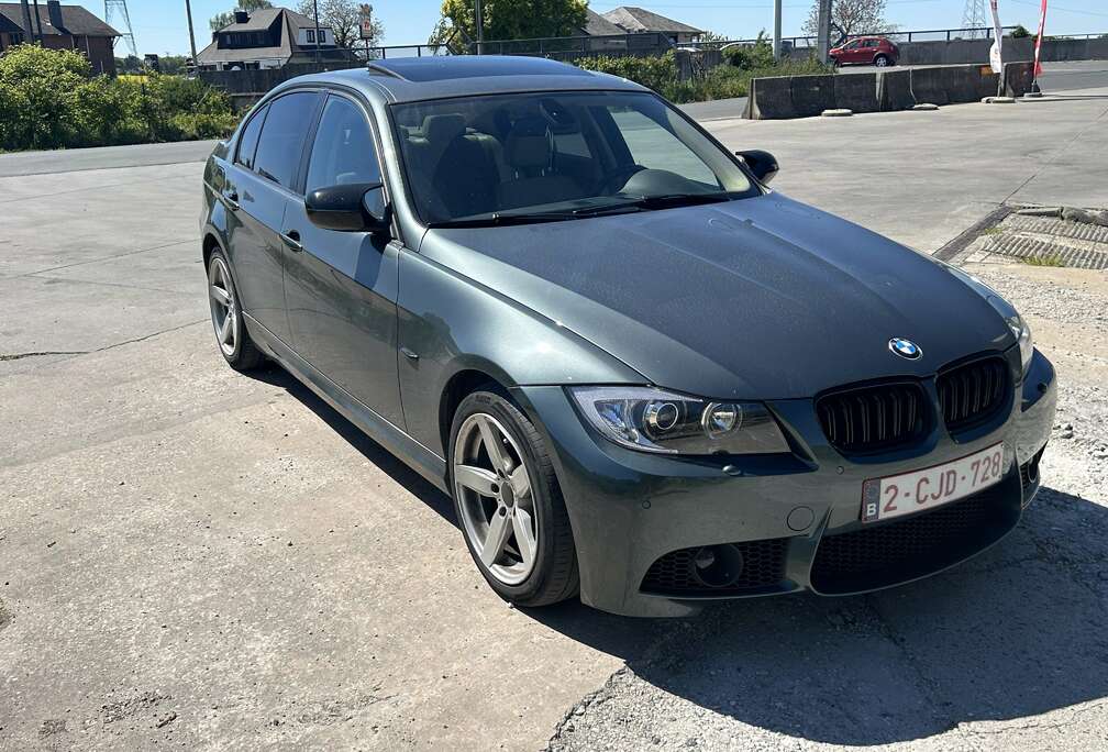 BMW 320iA