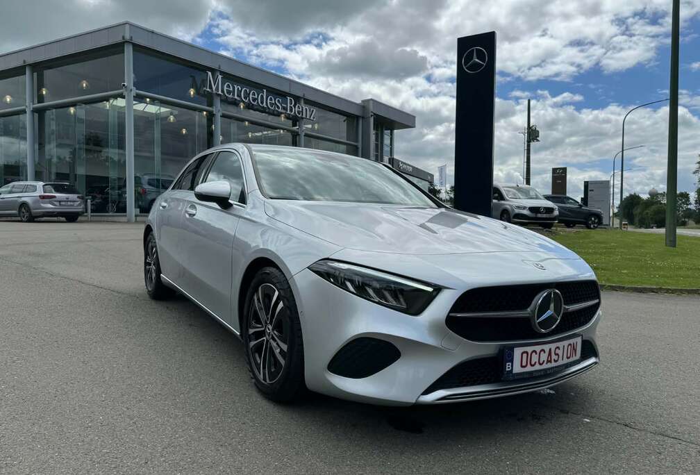 Mercedes-Benz A 180 d Business Line - FACELIFT - CAMERA - VITRES ASSOMBRIES