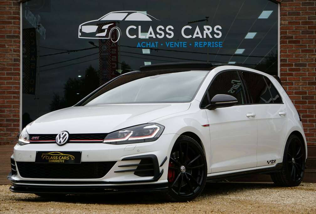 Volkswagen 2.0 TSI TCR OPF / DSG / CAMERA / PANO / DISTRONIC / CARPLAY / FRONT ASSIST / AKRAPOVIC