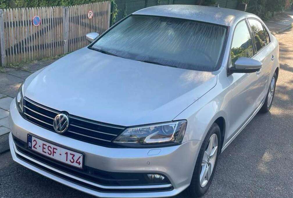 Volkswagen Jetta 2.0 CR TDi Comfortline DSG