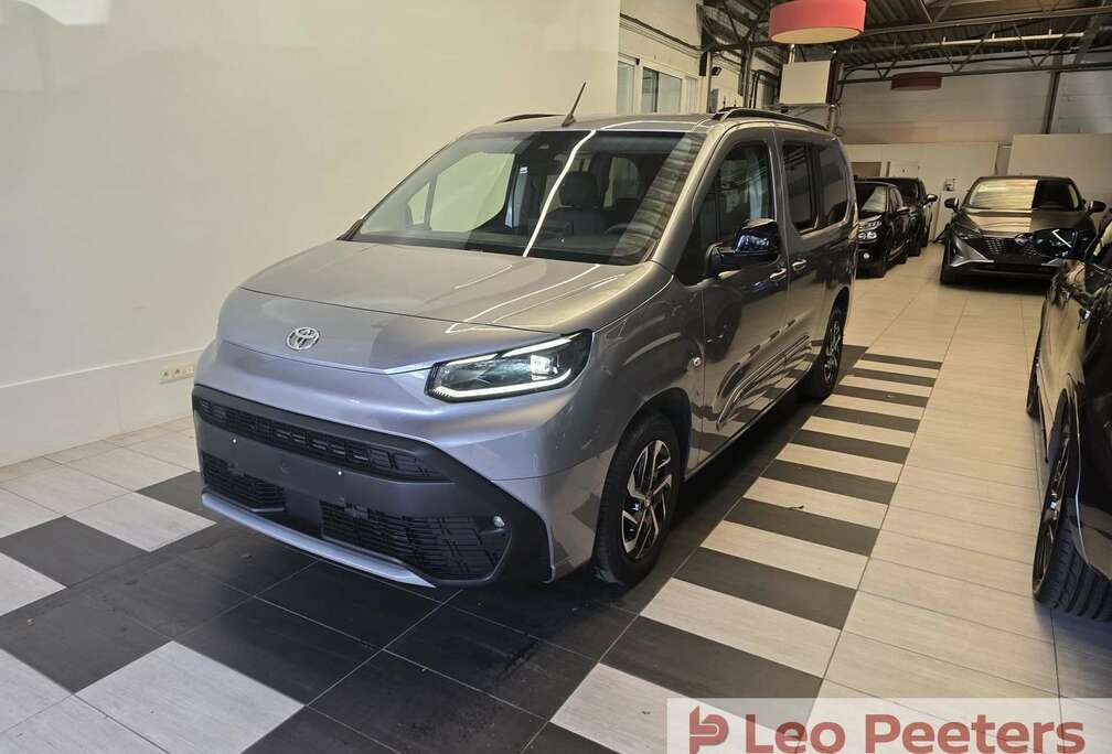 Toyota Verso//7zit//Family //Leder//GPS//CAMERA