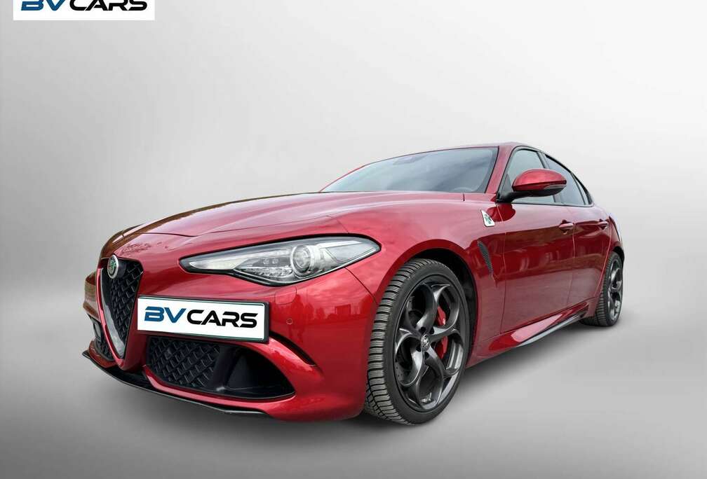 Alfa Romeo 2.9 T V6 Quadrifoglio Akrapovic/Carbon/CarPlay