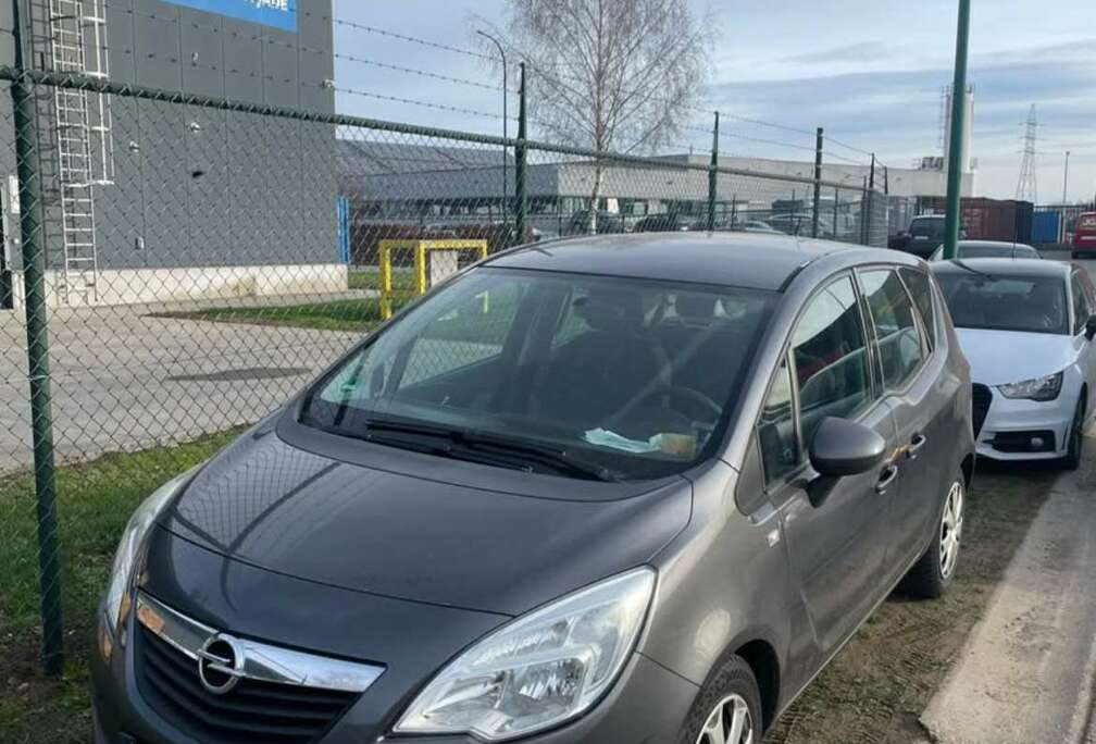 Opel Opel Meriva B - 1.4 Essence  PRTE  TRE IMMATRI