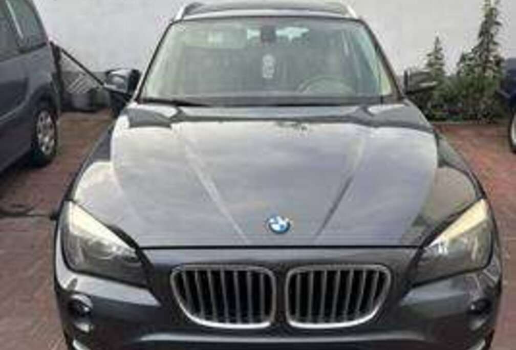 BMW 2.0i sDrive18