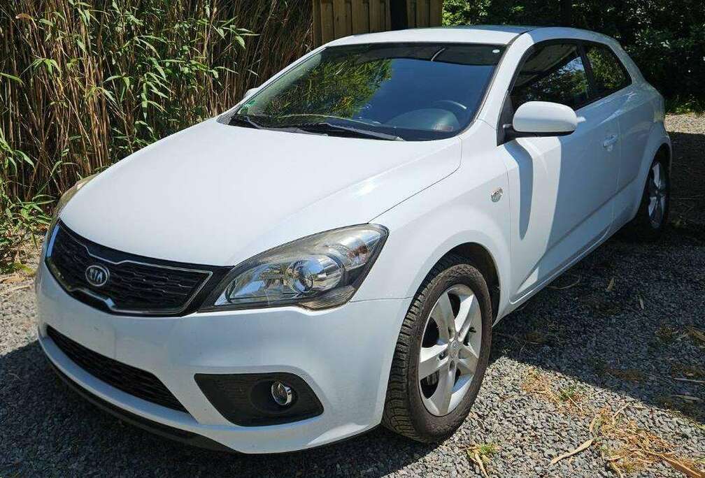 Kia Cee\'d 1.6i EX ISG EcoDynamics