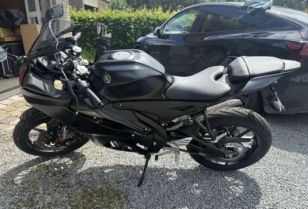 Yamaha YZF-R125 Tech Black - Nieuw!