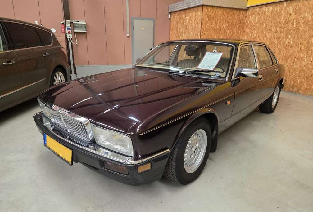Jaguar 3.2 essence 199CV