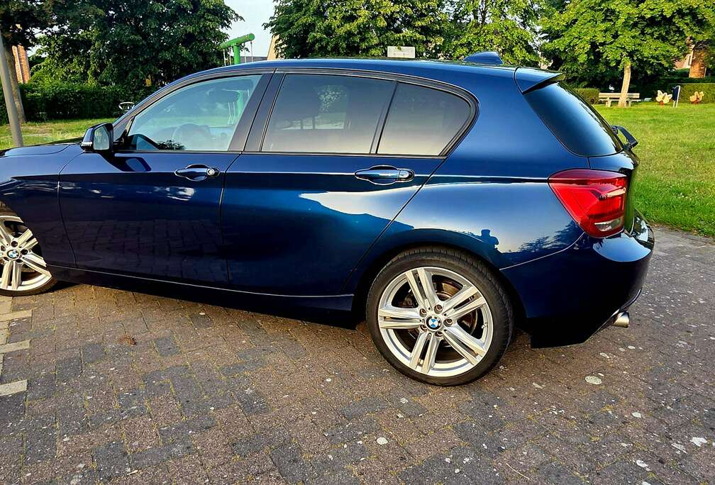 BMW 118iA Automaat, Navigatie, Leder, LED, Zetelverwarming