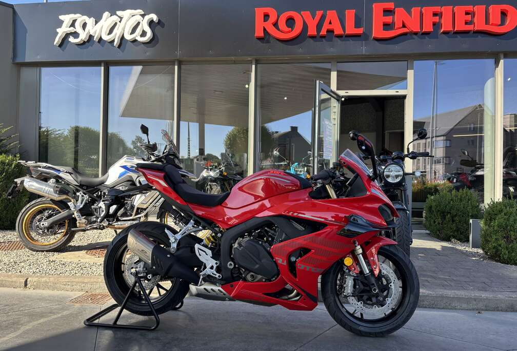 SRK 800 RR