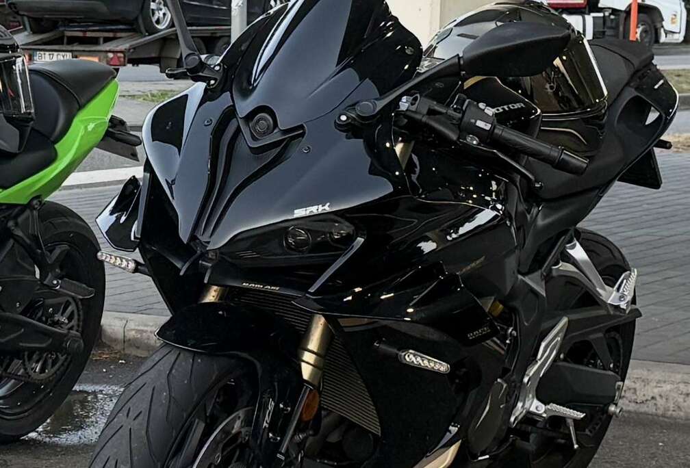 QJMOTOR SRK 800RR