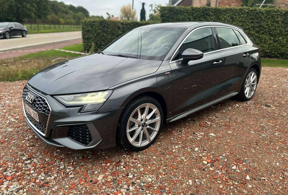 Audi A3 Sportback PHEV 40 TFSI e S line S tronic (150 kW)