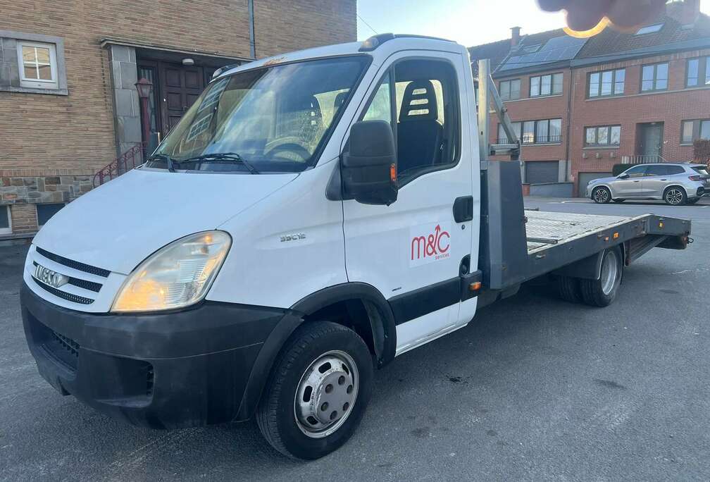 Iveco 35C12 2.3 Turbo