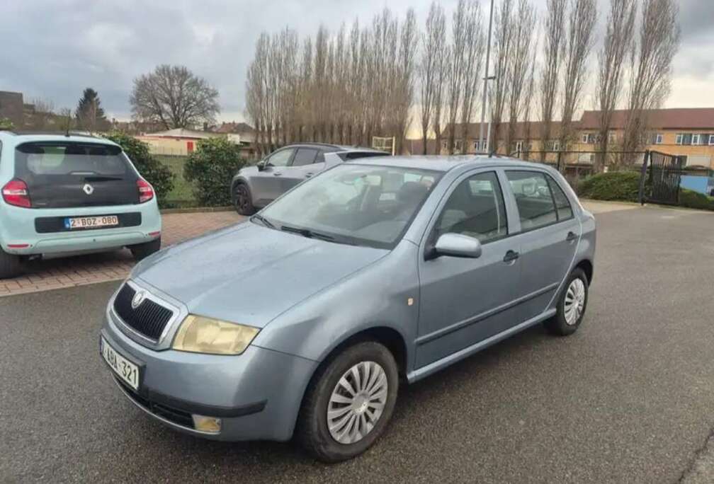 Skoda Fabia 1.4i AUTOMATIQUE  PRTE A IMMATRICULÉ
