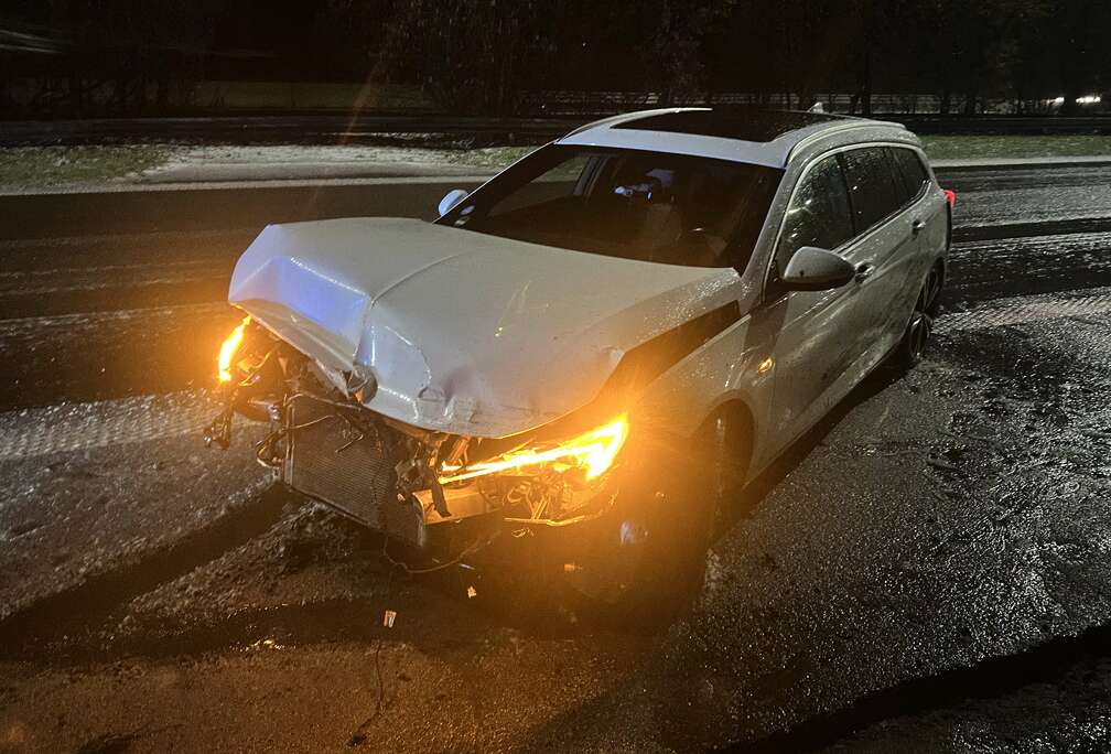 Opel Dynamic ST Unfall - Motor und Kühler Intakt -