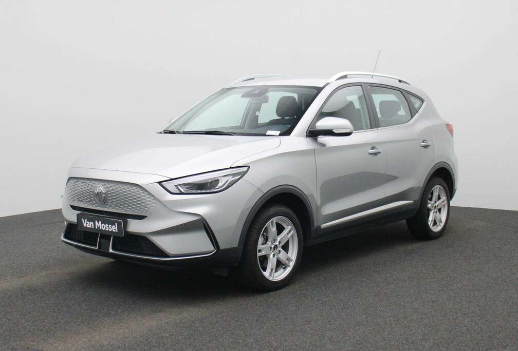 MG Standard Range 51 kWh Comfort Camera  PDC A  Car