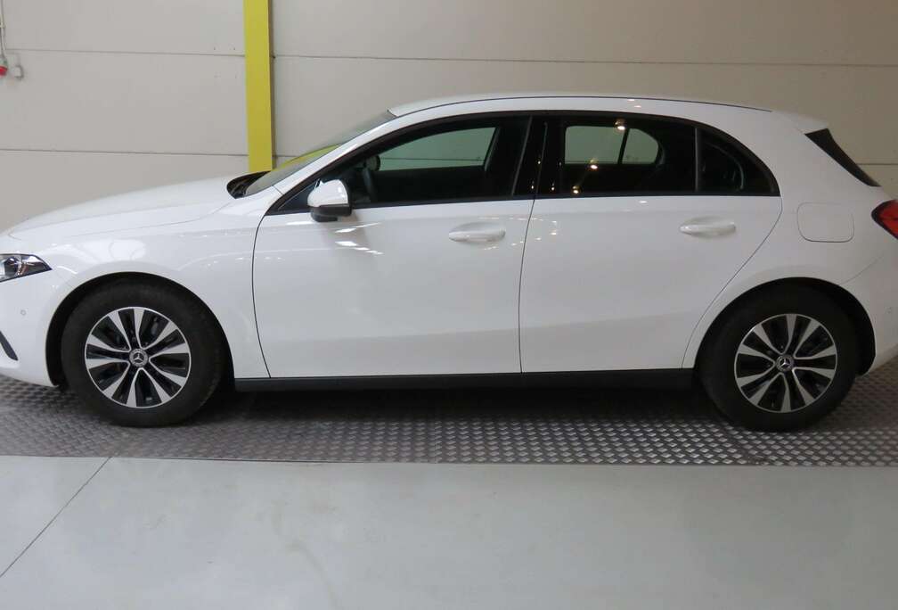 Mercedes-Benz A 200 Business Solution - Navi - Alu - Virtual Cockpit