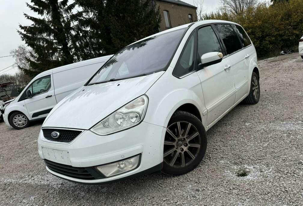 Ford 2.0 TDCi Ghia automatique 7 places