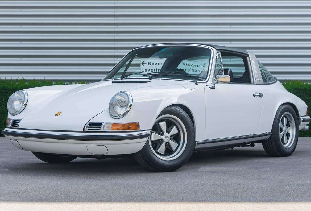 Porsche 911 2.4 T Targa