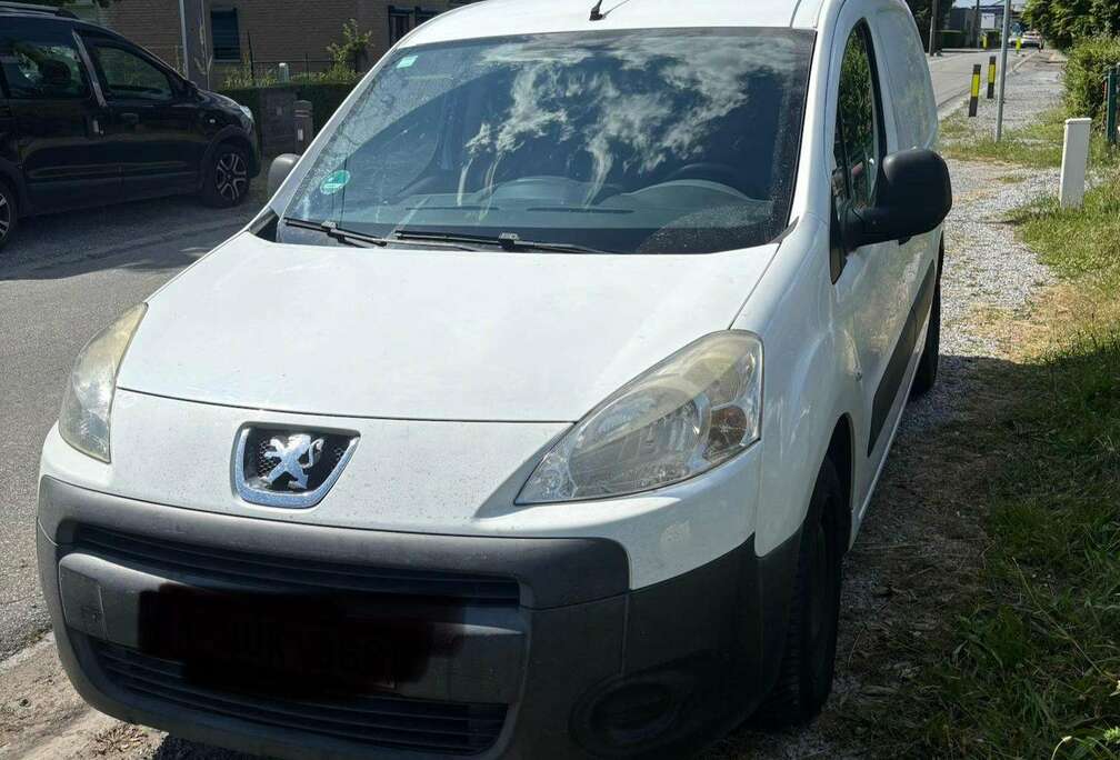 Peugeot 1.6 HDi L1H1 Confort 120 FAP