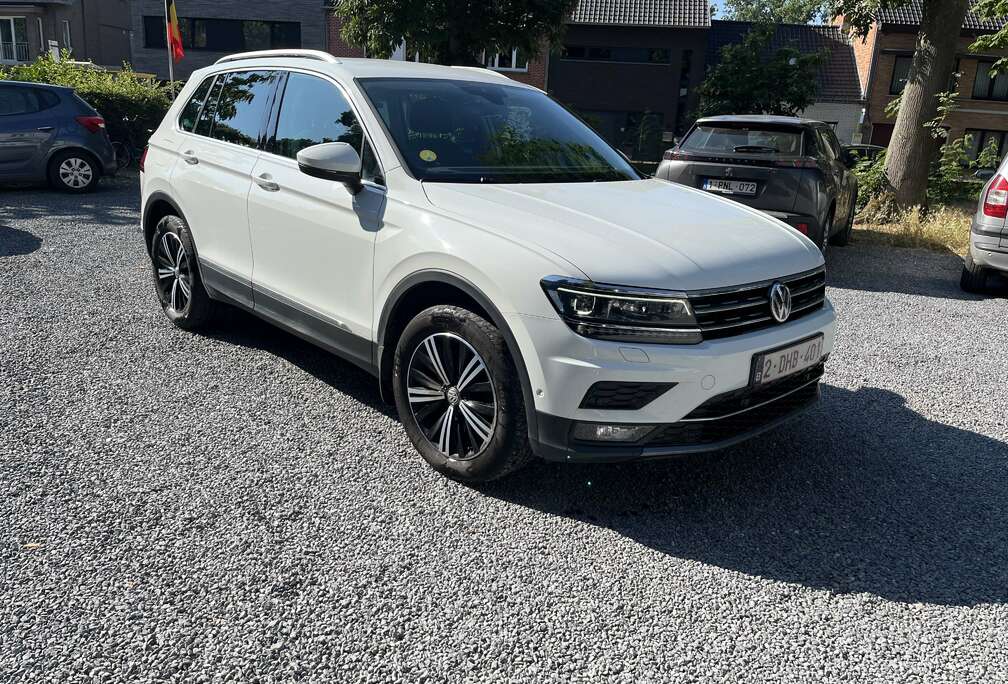 Volkswagen 2.0 TDi SCR 4Motion Highline DSG (EU6.2)
