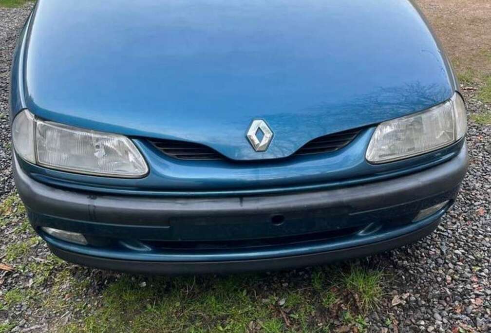 Renault 1.8i RT