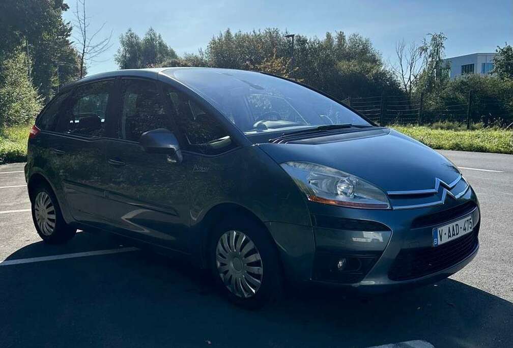 Citroen C4 Picasso 1.6i essence 1 er propriétaire  peu de KM