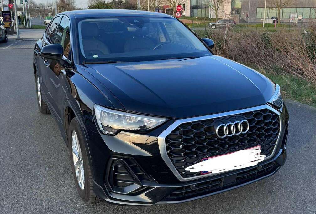 Audi Q3 45 TFSIe Sportback S tronic