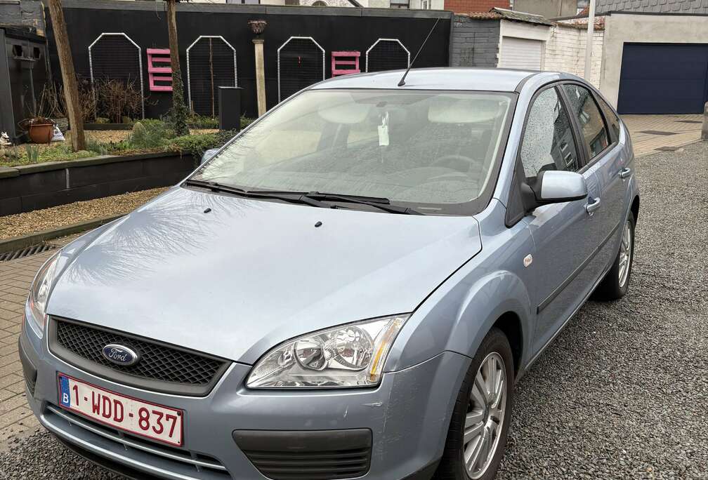 Ford 1.6i 16v Trend