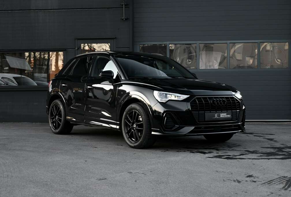 Audi Q3 35 S-line - PANO - Leather - Camera - BlackPack