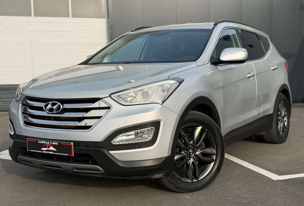 Hyundai 2.2 CRDi 4WD 7pl NAVI PRO / LED / AIR CO / CAMERA