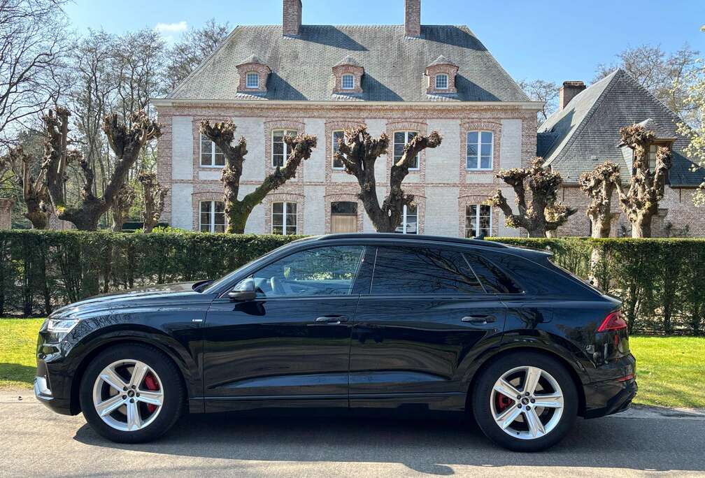 Audi Q8 55 TFSI Quattro SPORTSEATS / GARANTIE AUDI  1 J
