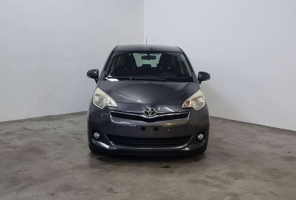 Toyota 1.33 VVT-i Comfort * AIRCO * CAMERA *