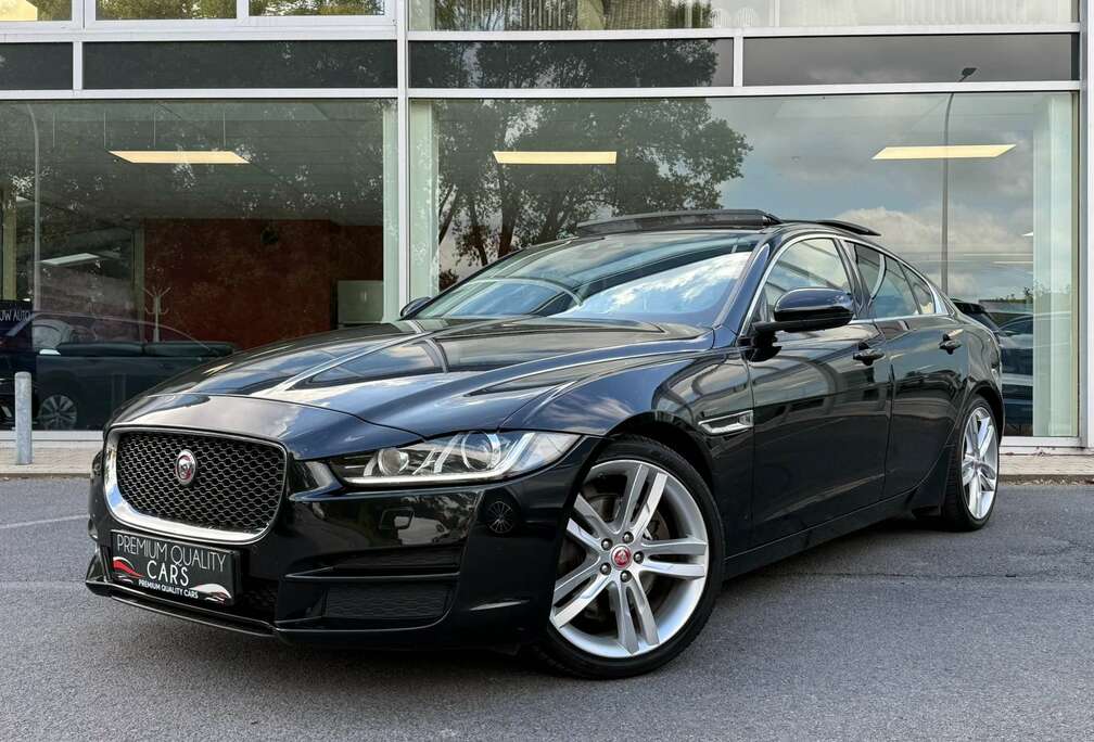 Jaguar Performance R-Sport / PANO /MERIDIAN / CARPLAY /