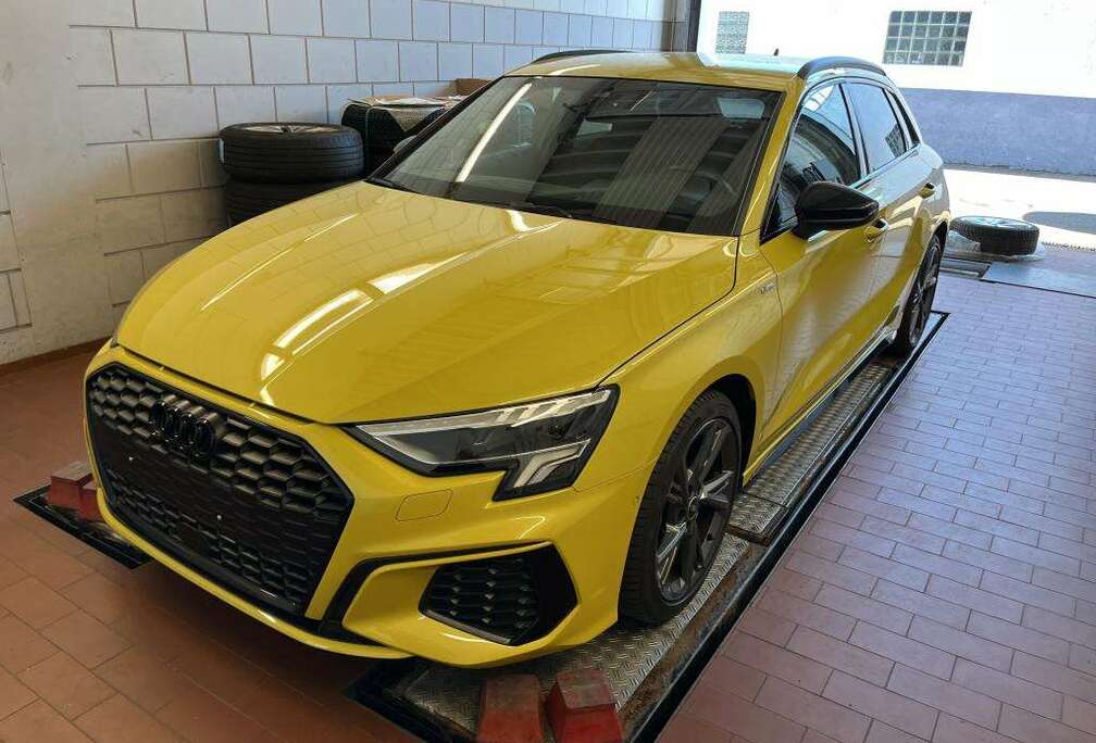 Audi Sportback S-Line 2.0 30 TDI 115 CV S-tronic