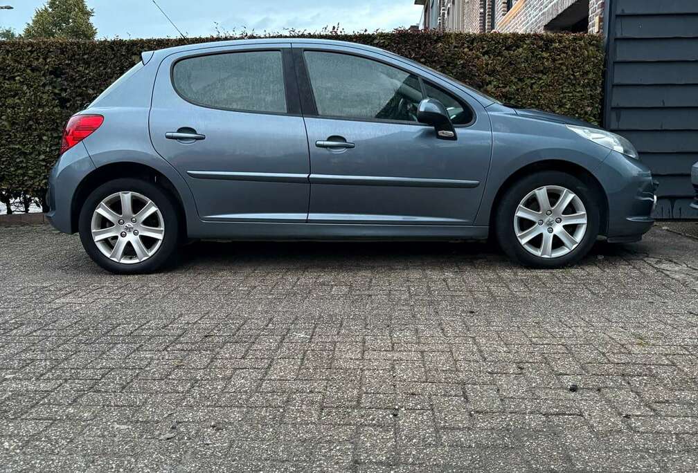 Peugeot 1.6i 16v Sporty