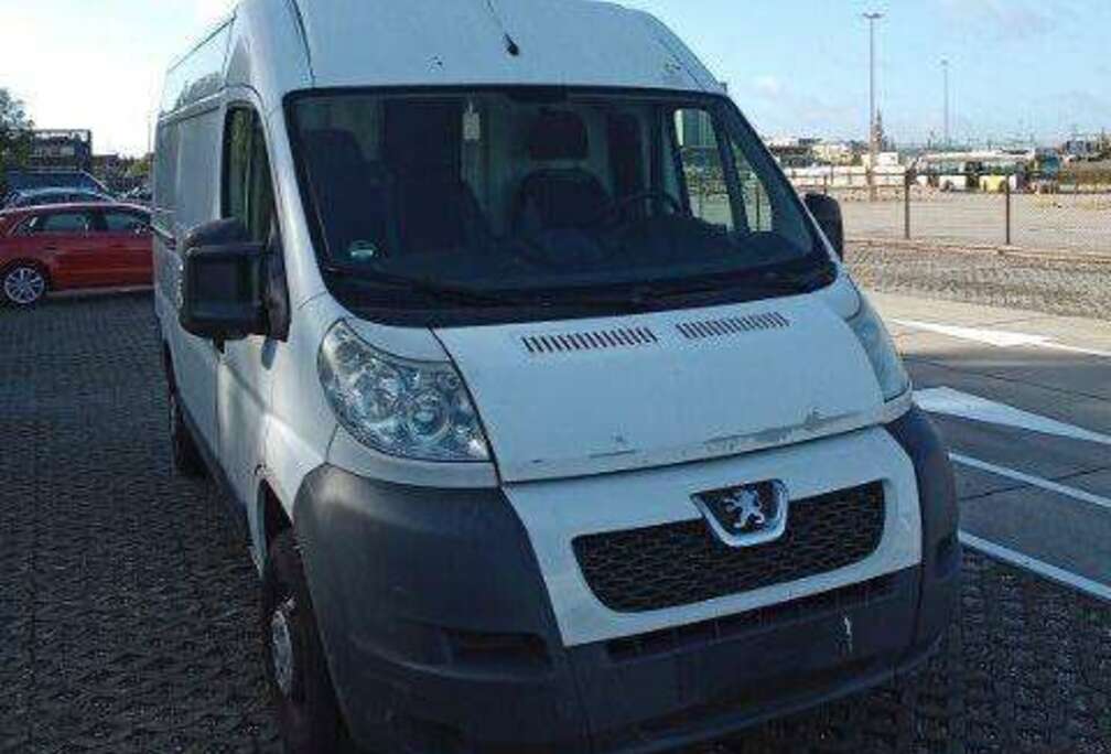Peugeot Boxer HDi 335 L2