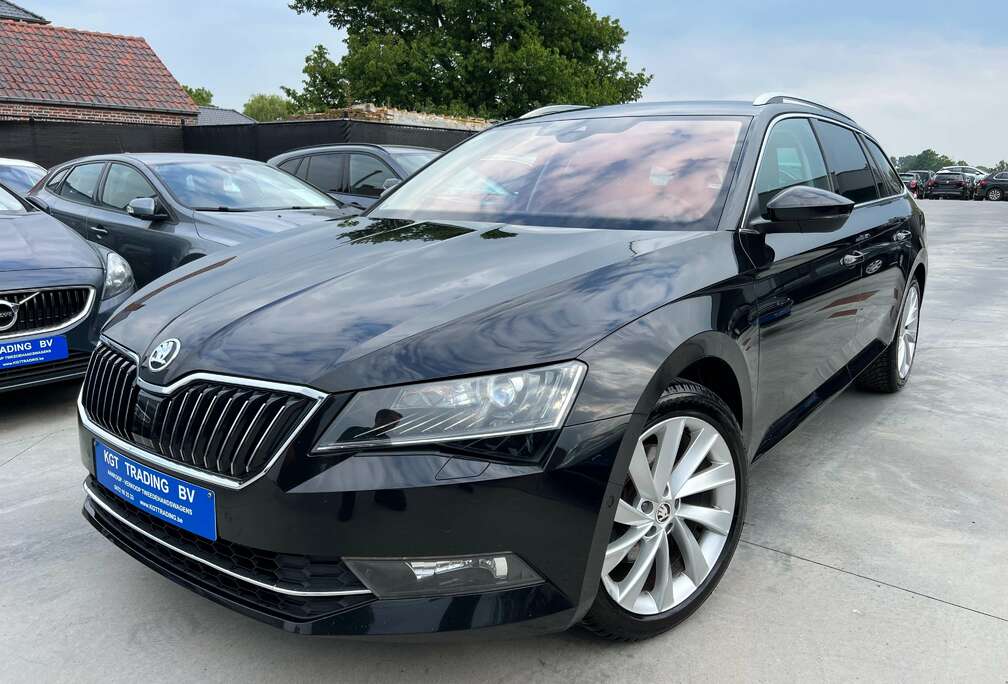 Skoda 1.5 TSI DSG AUTOMAAT NAVIGATIE LEDER XENON CAMERA