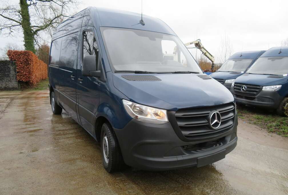Mercedes-Benz 311CDi - FWD - A2H2